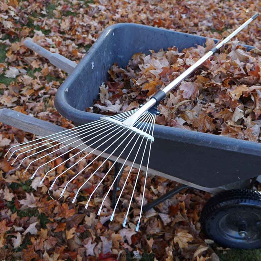 Garrett Wade Collapsing Garden and Leaf Rake with Extendable Handle 8628N2196 Garden