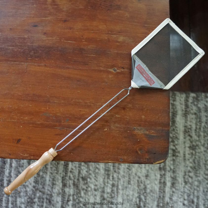 Garrett Wade Really Old-Fashioned Fly Swatter -Single 8628N2193 Garden