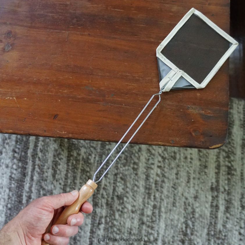 Garrett Wade Really Old-Fashioned Fly Swatter -Single 8628N2193 Garden