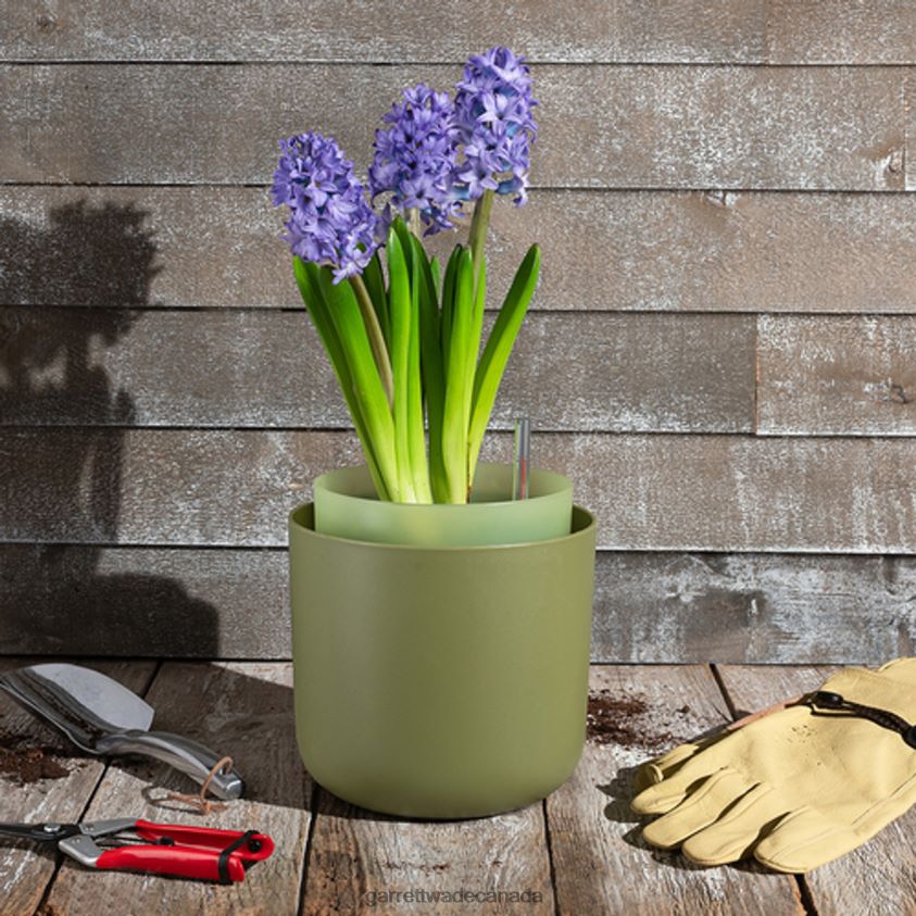 Garrett Wade Self-Watering Round Planter 8628N2264 Garden