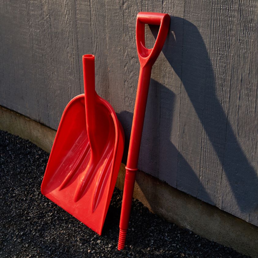 Garrett Wade Light & Durable Multipurpose Shovel 8628N2114 Garden