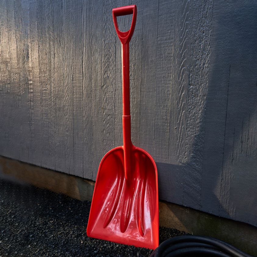 Garrett Wade Light & Durable Multipurpose Shovel 8628N2114 Garden
