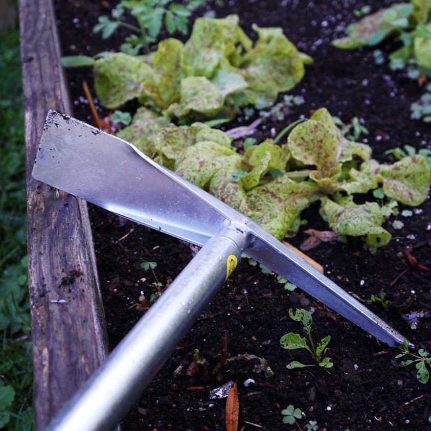 Garrett Wade Versatile 10'' Long Hand Held Digger 8628N2118 Garden