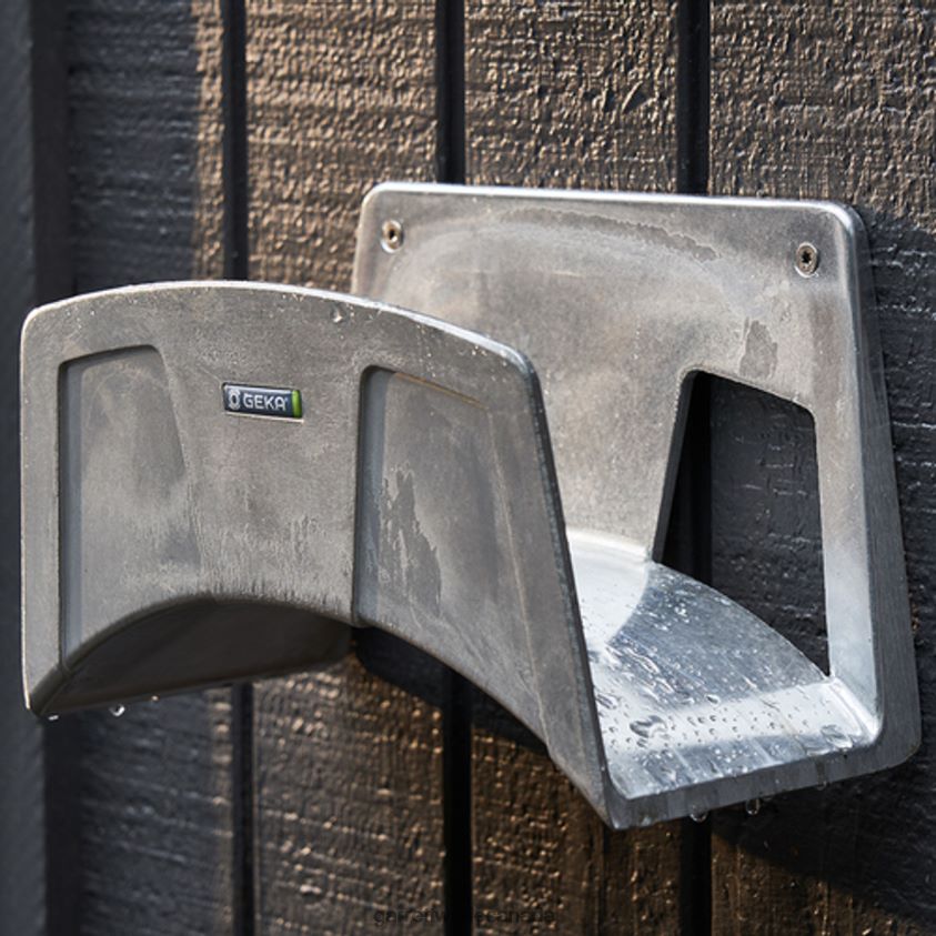 Garrett Wade Ultra Tough Aluminum Wall Hanging Hose Reel 8628N2248 Garden