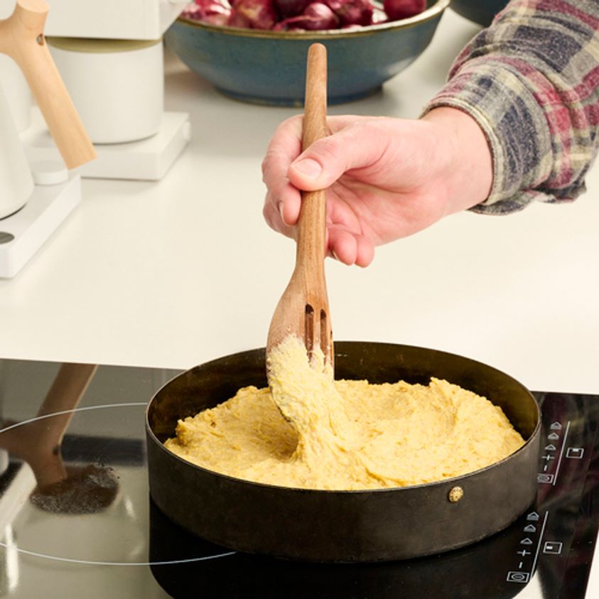 Garrett Wade The Ultimate Netherton Spun Iron Cake Pan 8628N2767 Home & Kitchen